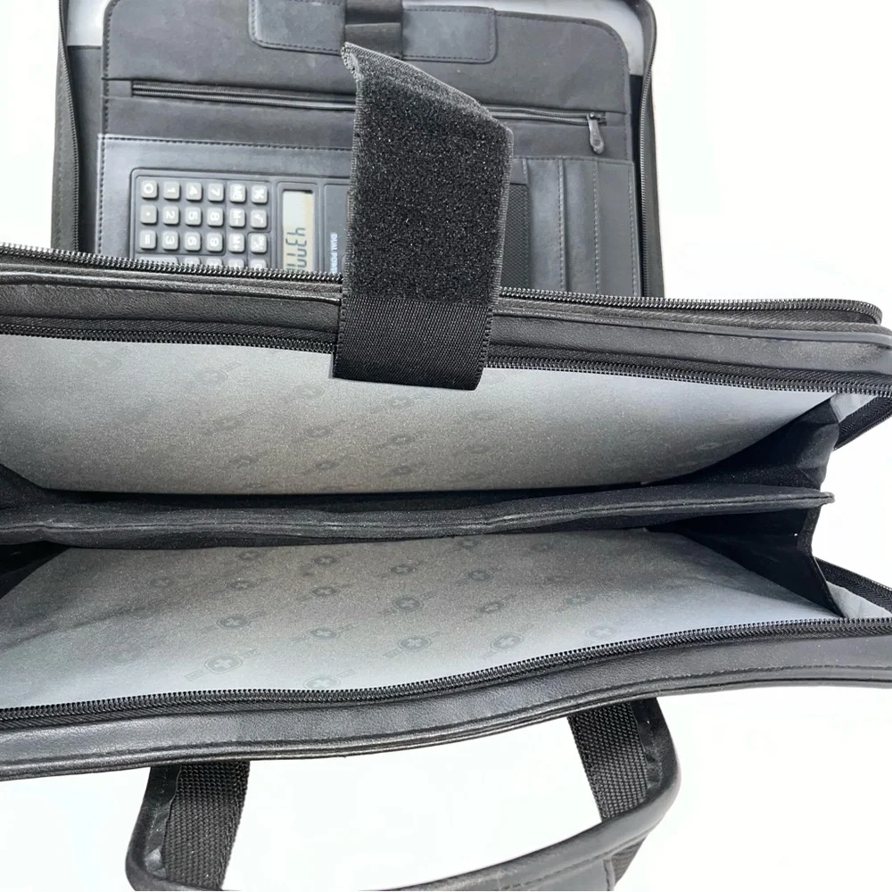 Swiss Gear Wenger Computer Laptop Briefcase Calculator Comp-U-Folio Black 14 in